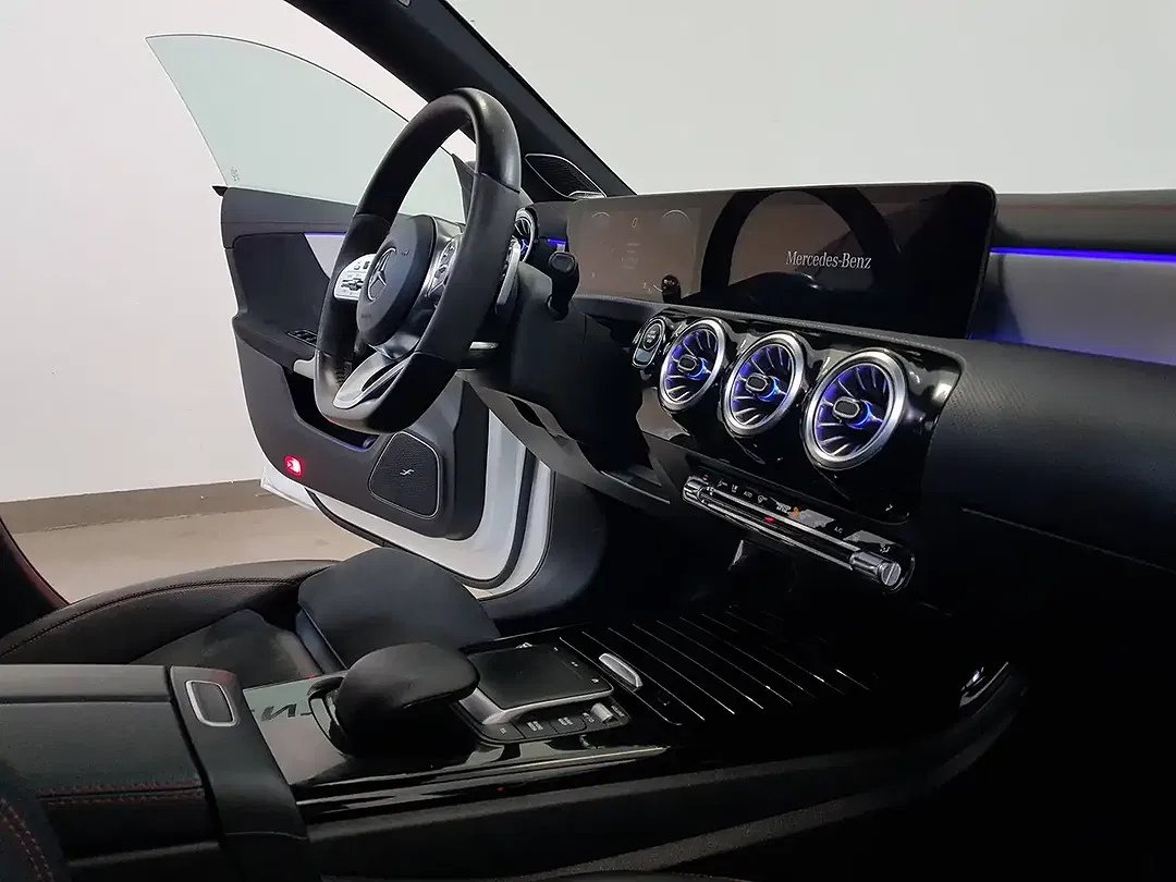 Mercedes-Benz CLA 250 AMG Line - foto 15