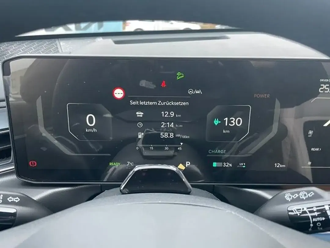 Kia EV9 4WD GT-Line Launch Edition - Thumbnail 12
