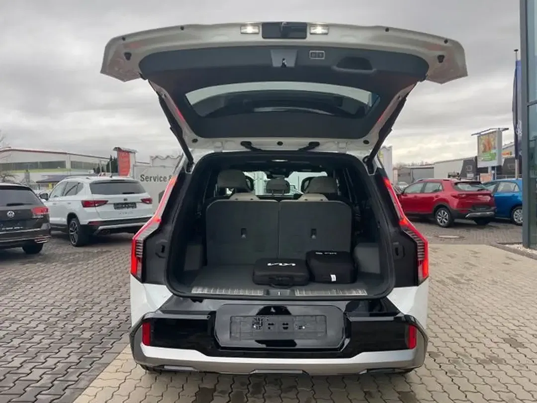 Kia EV9 4WD GT-Line Launch Edition - Thumbnail 7