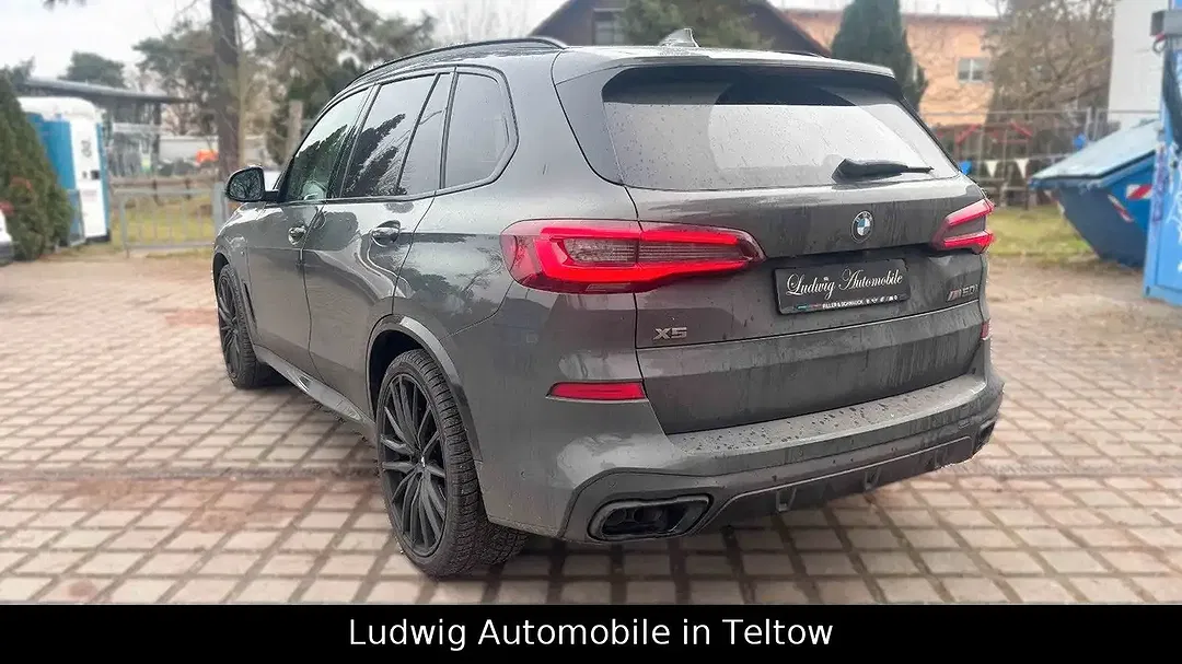 BMW X5 M - Thumbnail 4