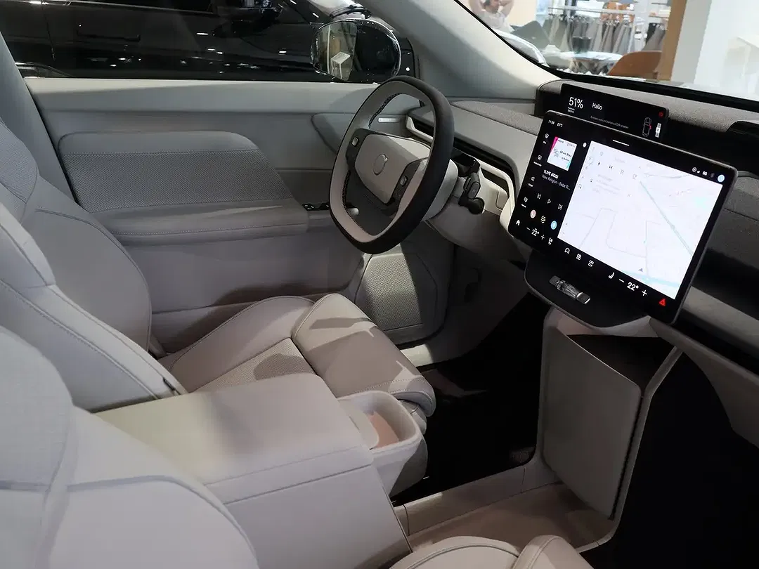 Volvo EX60 AWD Ultra - Thumbnail 3