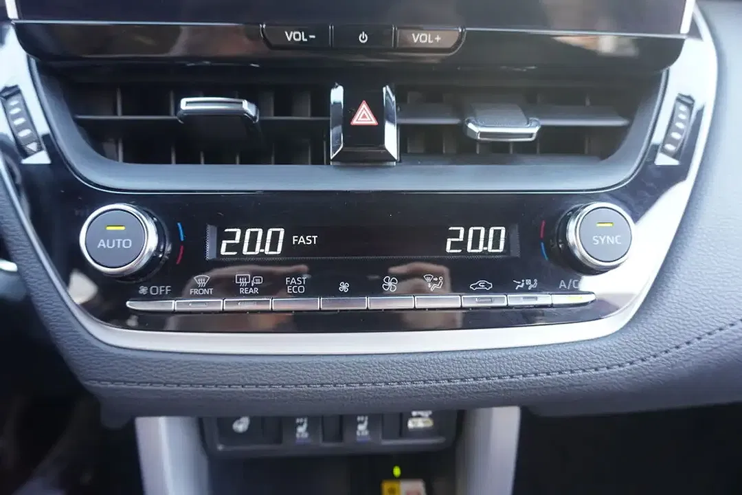 Toyota Corolla Cross Hybrid Active - Thumbnail 11