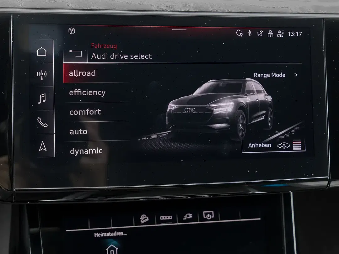 Audi e-tron 55 quattro - Thumbnail 11