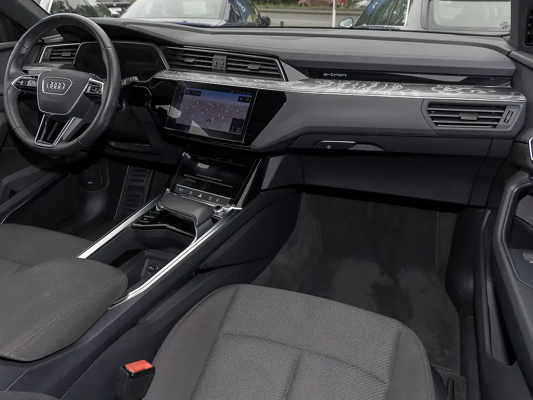 Audi e-tron 55 quattro - Thumbnail 4