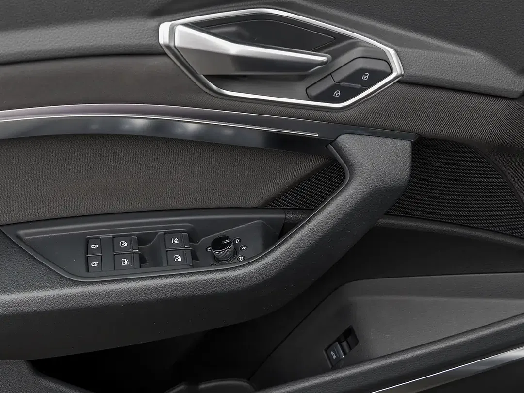 Audi e-tron 55 quattro - Thumbnail 9