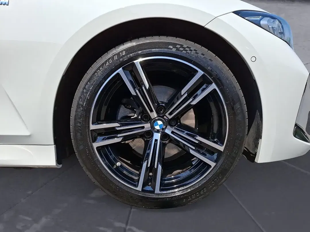 BMW 320 AUT M Touring - Thumbnail 6