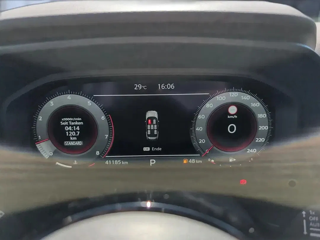 Nissan X-Trail N-Connecta - Thumbnail 12
