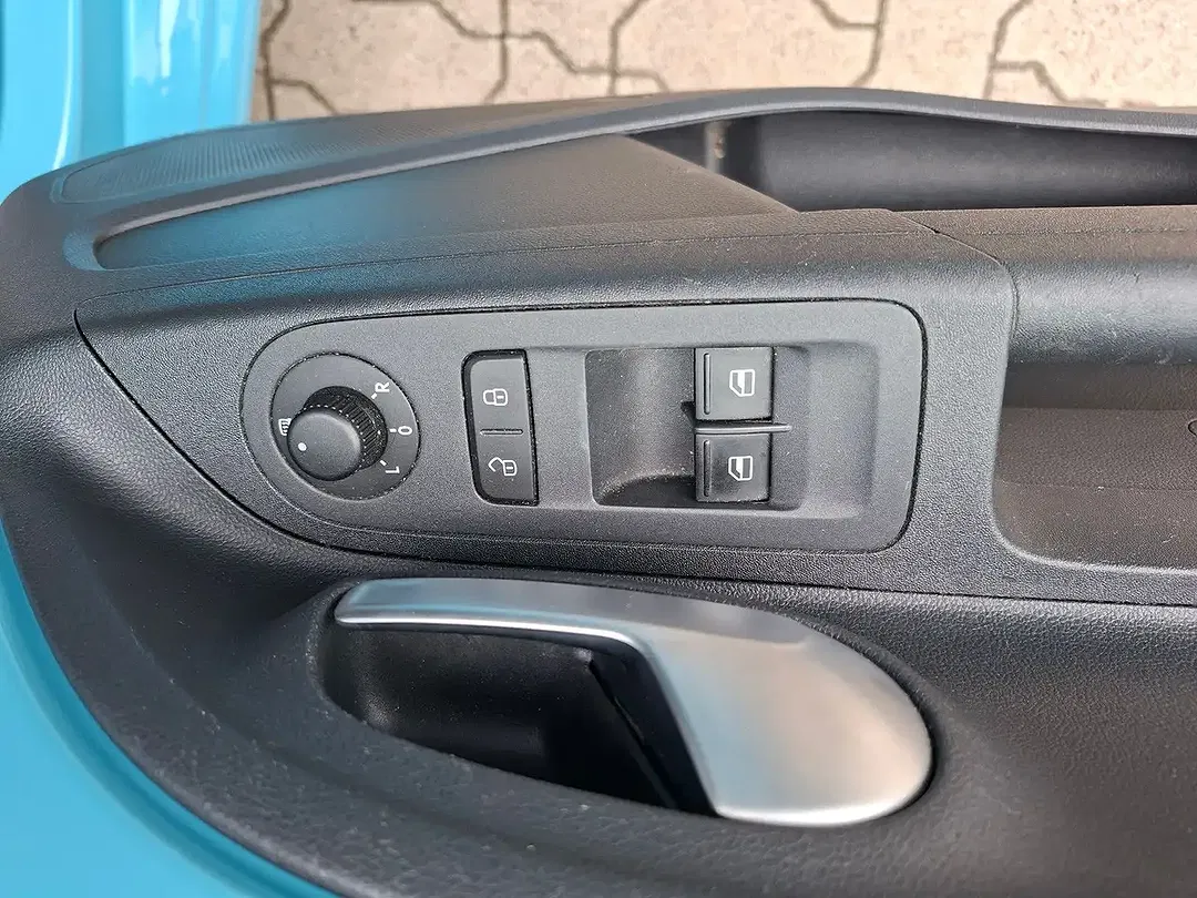 Volkswagen up! 1.0 Move - Thumbnail 12