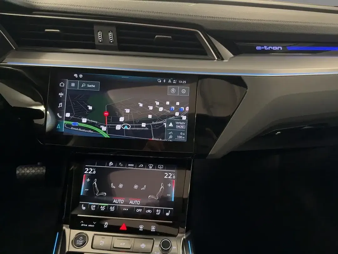 Audi Q8 e-tron 55 quattro Matrix LED advanced - Thumbnail 11