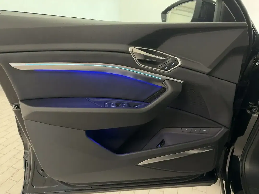 Audi Q8 e-tron 55 quattro Matrix LED advanced - Thumbnail 14