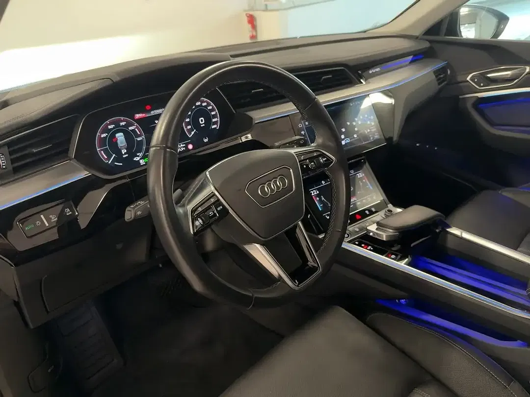 Audi Q8 e-tron 55 quattro Matrix LED advanced - Thumbnail 15