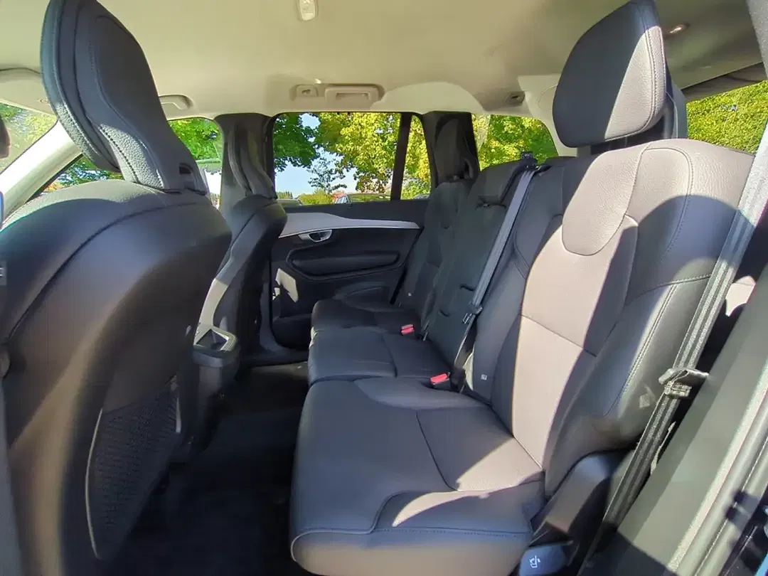 Volvo XC90 B5 AWD Plus Bright - Thumbnail 11