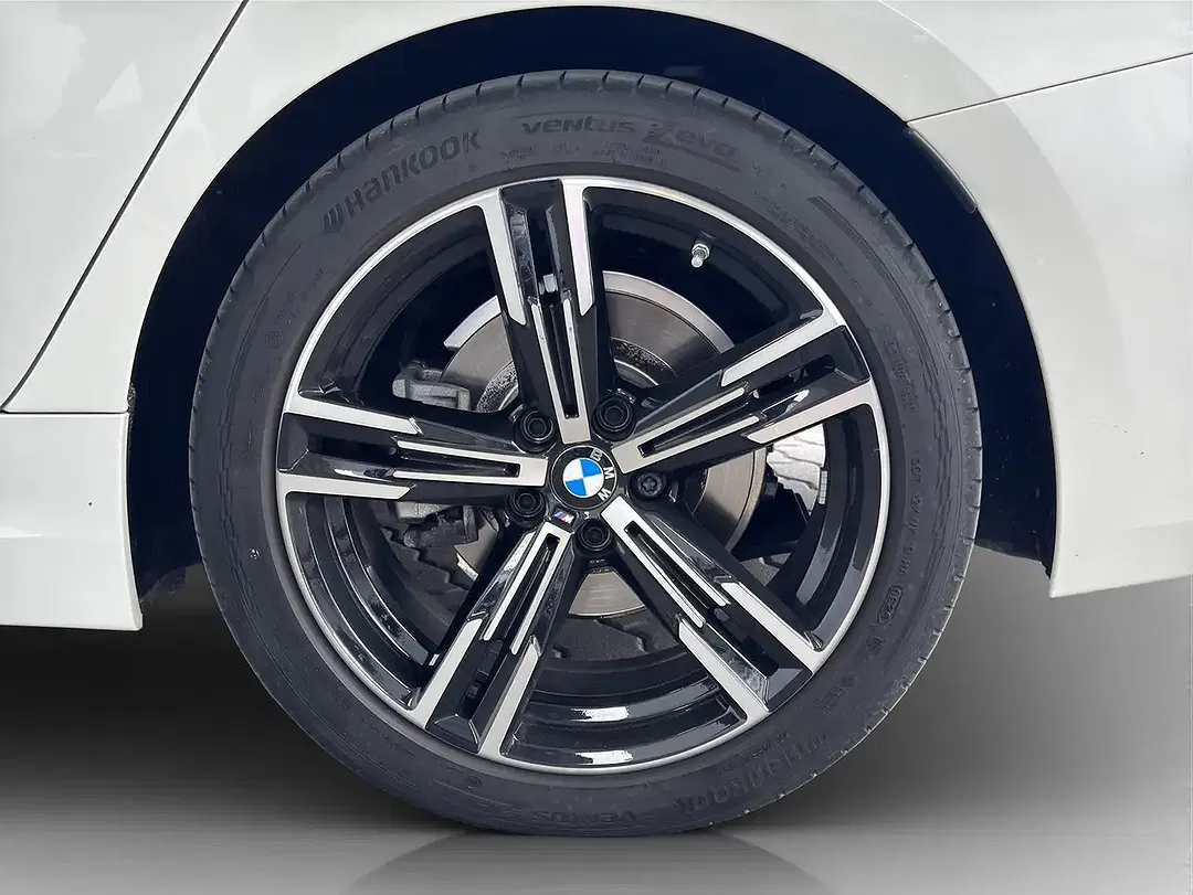 BMW 320 Touring M Sport - Thumbnail 11