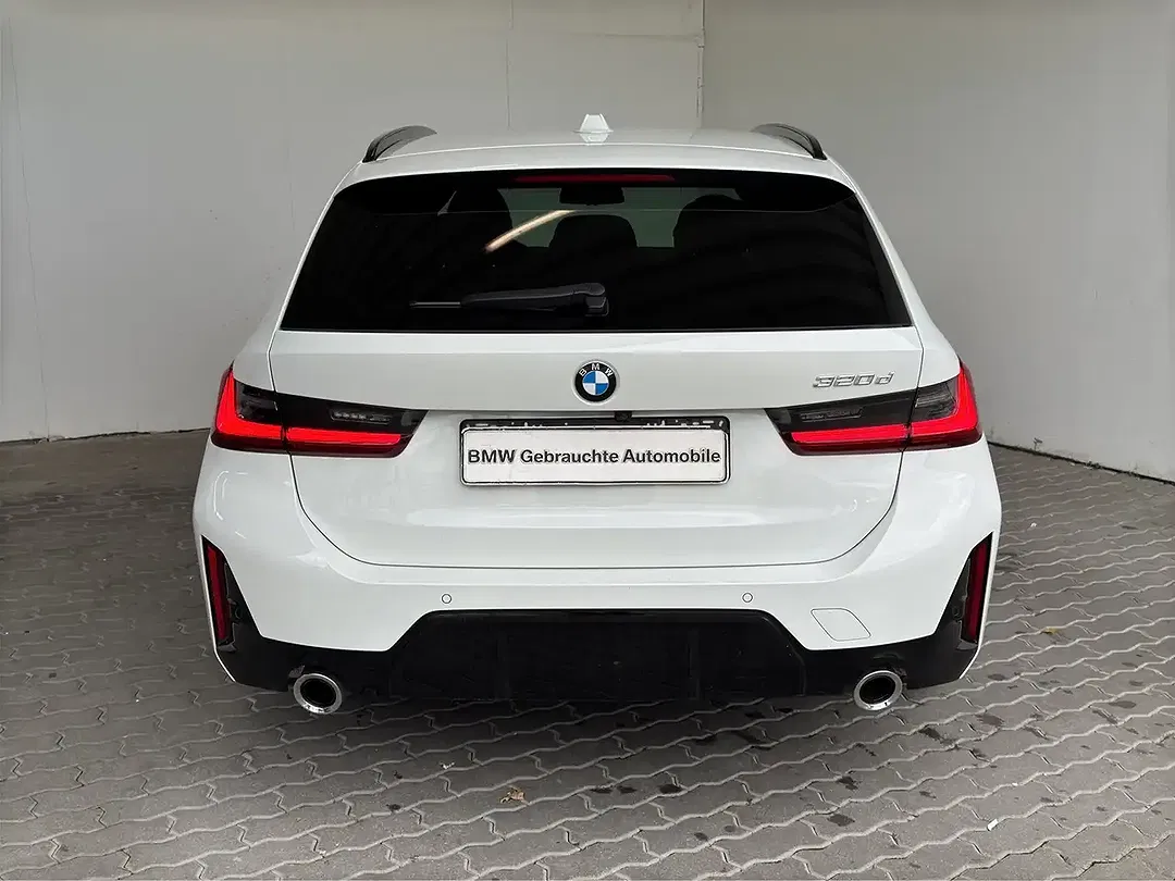 BMW 320 Touring M Sport - Thumbnail 4