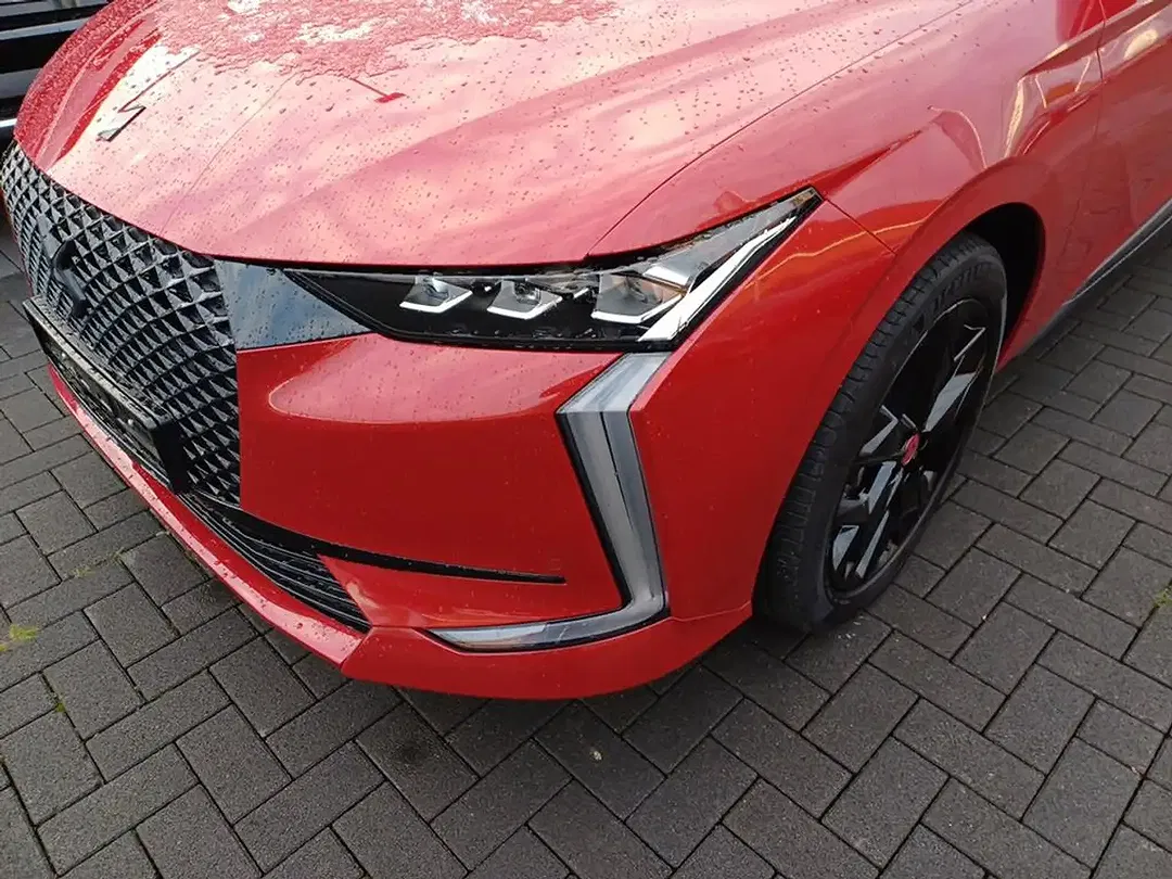 DS Automobiles DS 4 - Thumbnail 10