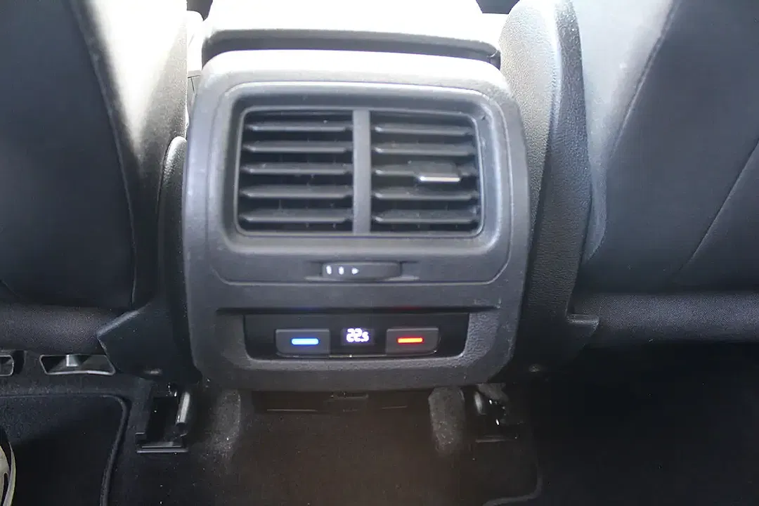 Volkswagen Touran 2.0 TDI DSG Highline - Thumbnail 14
