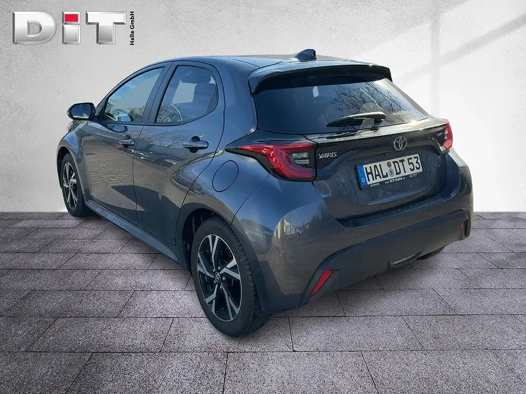 Toyota Yaris 1.5 Teamplayer - Thumbnail 3
