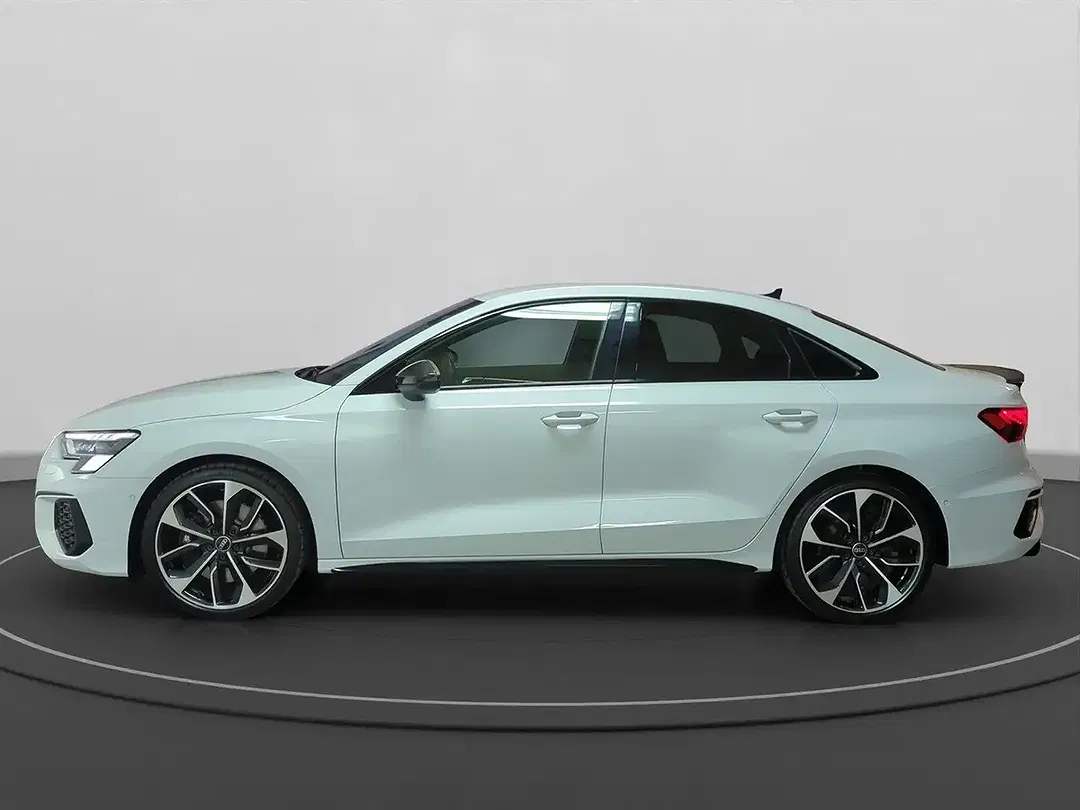Audi S3 TFSI S tronic Matrix LED - Thumbnail 3