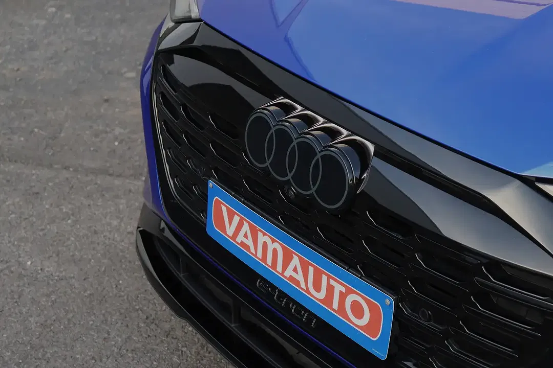 Audi SQ8 e-tron Sportback - Thumbnail 12