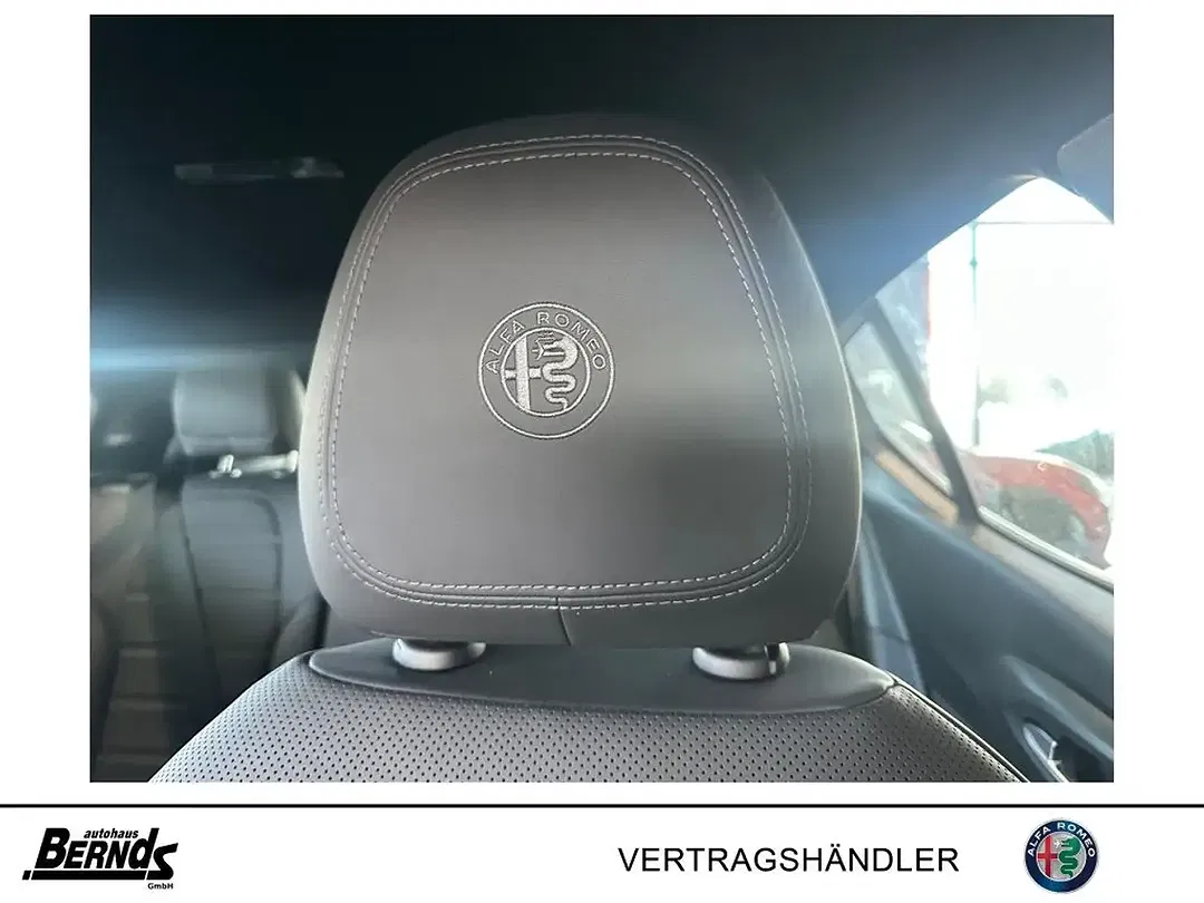 Alfa Romeo Tonale 1.5 VGT Hybrid Veloce - Thumbnail 11
