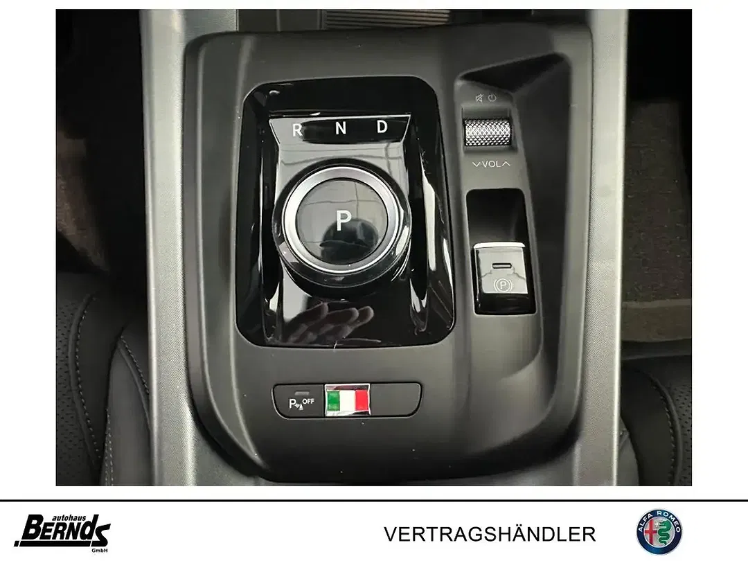 Alfa Romeo Tonale 1.5 VGT Hybrid Veloce - Thumbnail 12