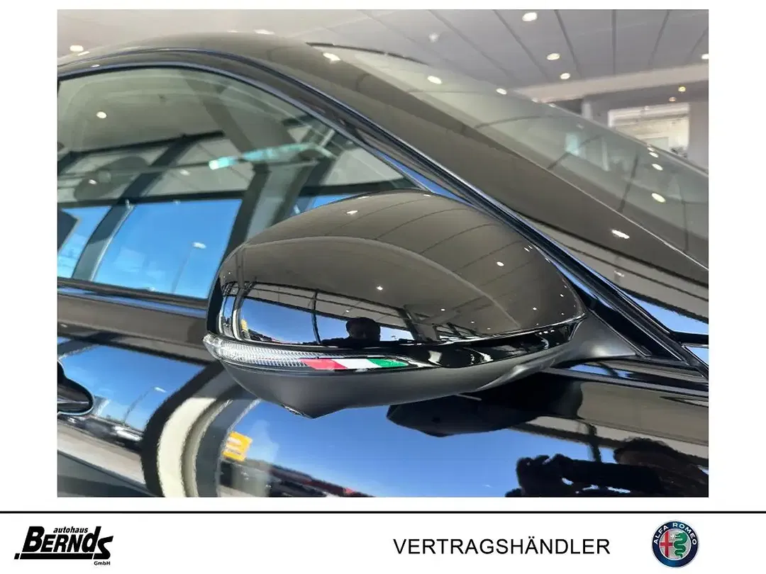 Alfa Romeo Tonale 1.5 VGT Hybrid Veloce - Thumbnail 3
