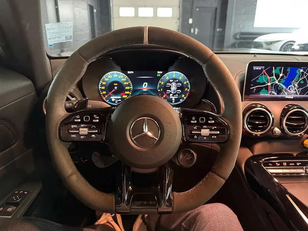 Mercedes-Benz AMG GT - Thumbnail 11
