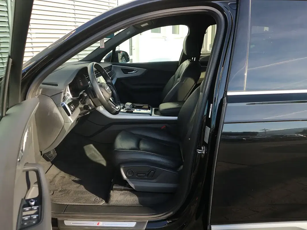 Audi Q7 55 TFSI e quattro Matrix LED S line - Thumbnail 11