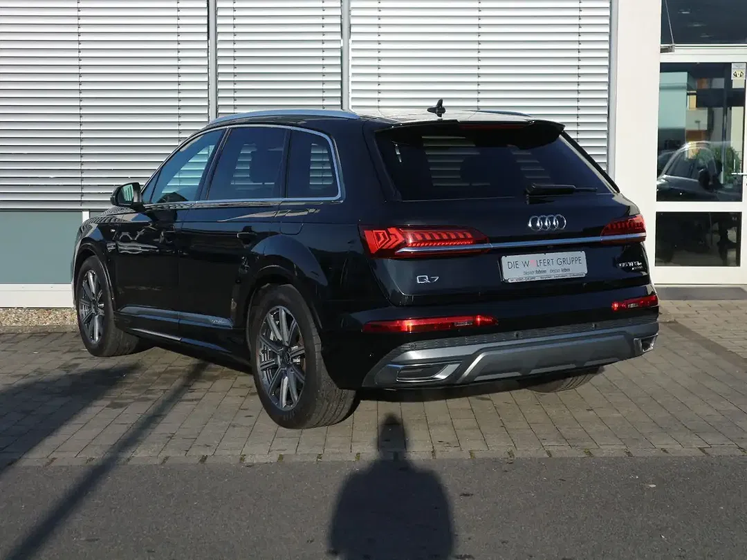 Audi Q7 55 TFSI e quattro Matrix LED S line - Thumbnail 4