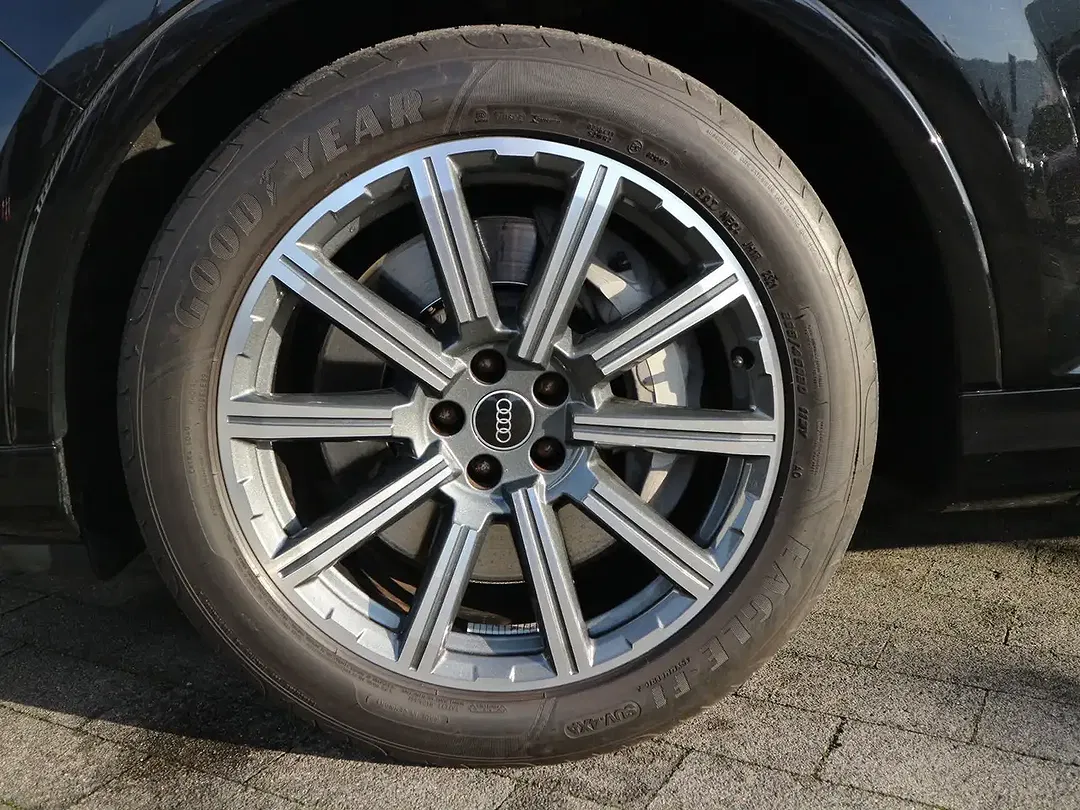 Audi Q7 55 TFSI e quattro Matrix LED S line - Thumbnail 7