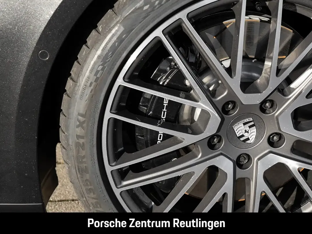 Porsche Panamera E-Hybrid - Thumbnail 10