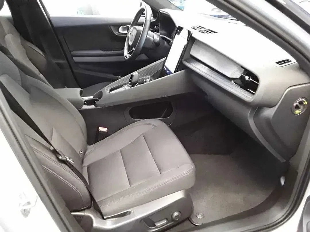 Polestar 2 Standard Range - Thumbnail 3