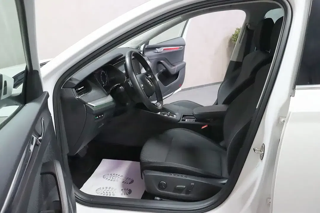 Skoda Octavia DSG Combi Style - Thumbnail 3