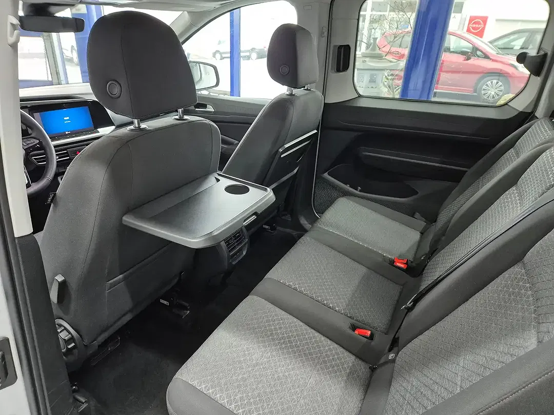 Ford Grand Tourneo 1.5 EcoBoost AUT Titanium - Thumbnail 6