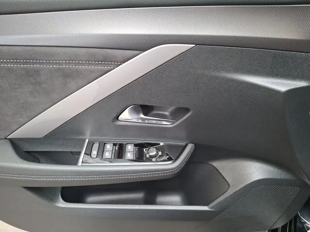 Opel Astra 1.2 AUT Ultimate - Thumbnail 6