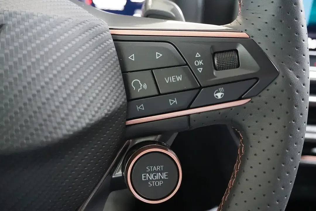 CUPRA Leon 2.0 TSI DSG 4Drive Sportstourer - Thumbnail 13