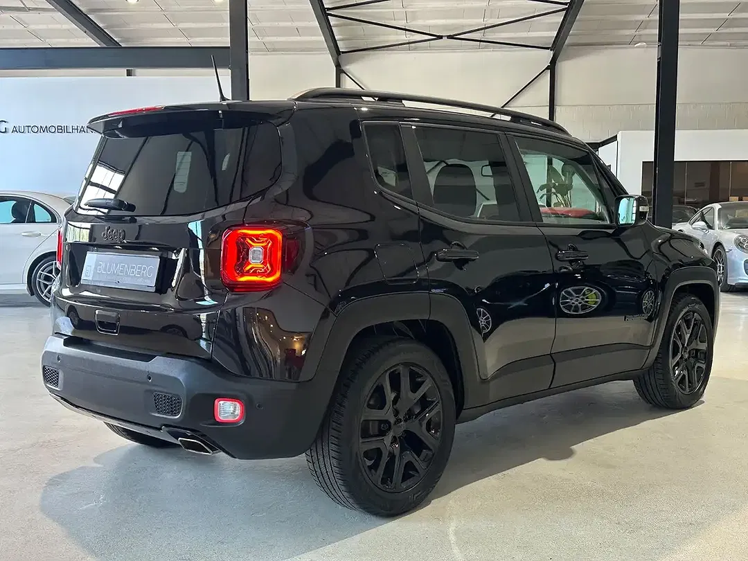 Jeep Renegade Limited - Thumbnail 3