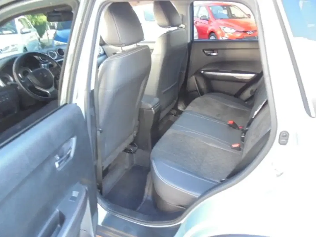 Suzuki Vitara Hybrid 1.4 AllGrip - Thumbnail 10