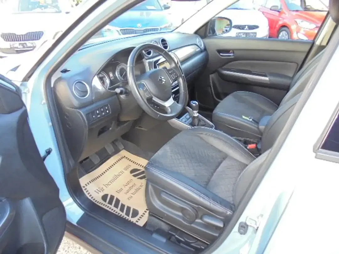 Suzuki Vitara Hybrid 1.4 AllGrip - Thumbnail 9