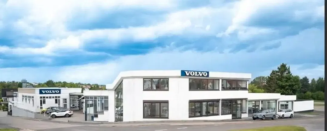 Volvo C40 EV Recharge Plus - Thumbnail 4