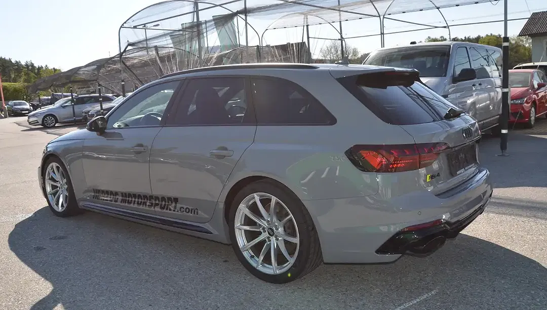 Audi RS4 2.9 TFSI tiptronic quattro Matrix LED Avant - Thumbnail 3