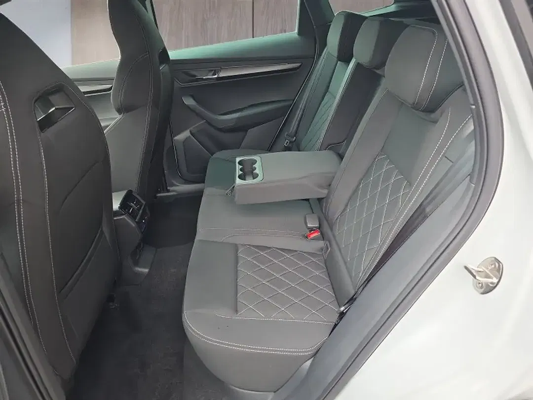 Skoda Karoq 1.5 TSI DSG Sportline - foto 15