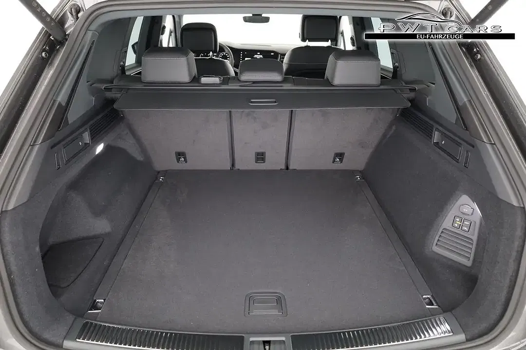 Volkswagen Touareg 3.0 V6 TDI 4Motion R-Line Edition - Thumbnail 13