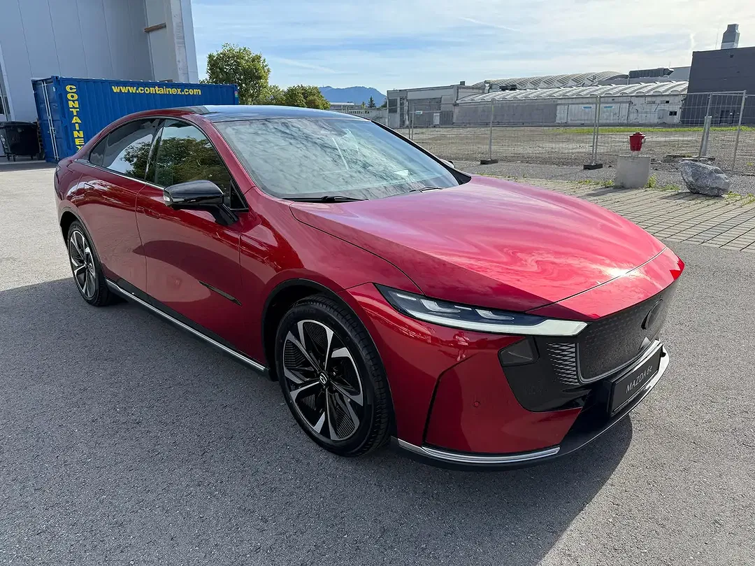 Mazda 6e Takumi Plus - Thumbnail 4