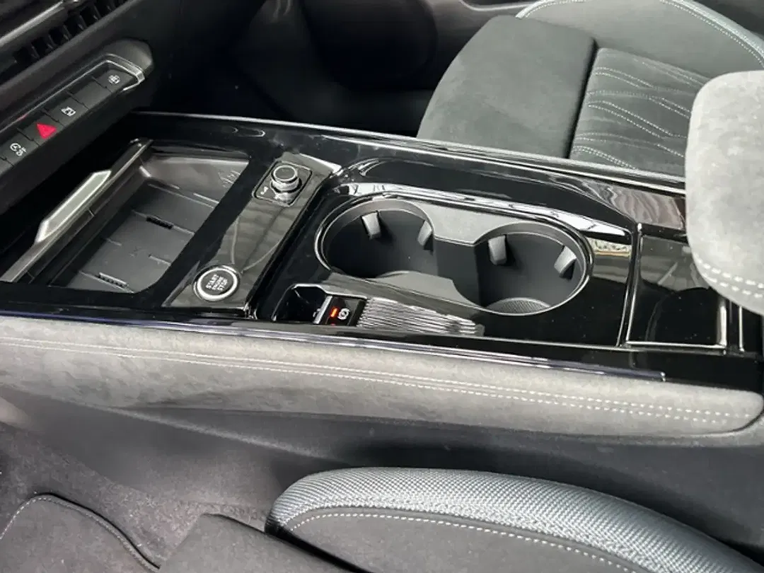 Audi Q3 2.0 TFSI S tronic quattro Sportback - Thumbnail 9