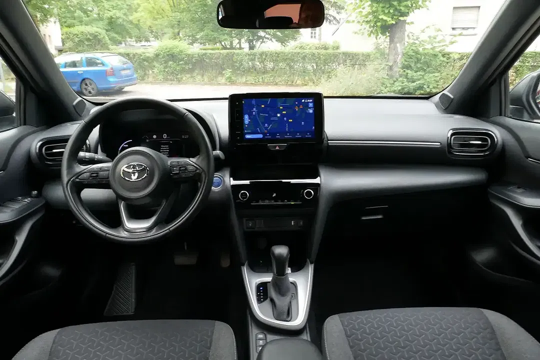 Toyota Yaris Cross Hybrid Team Deutschland - Thumbnail 13