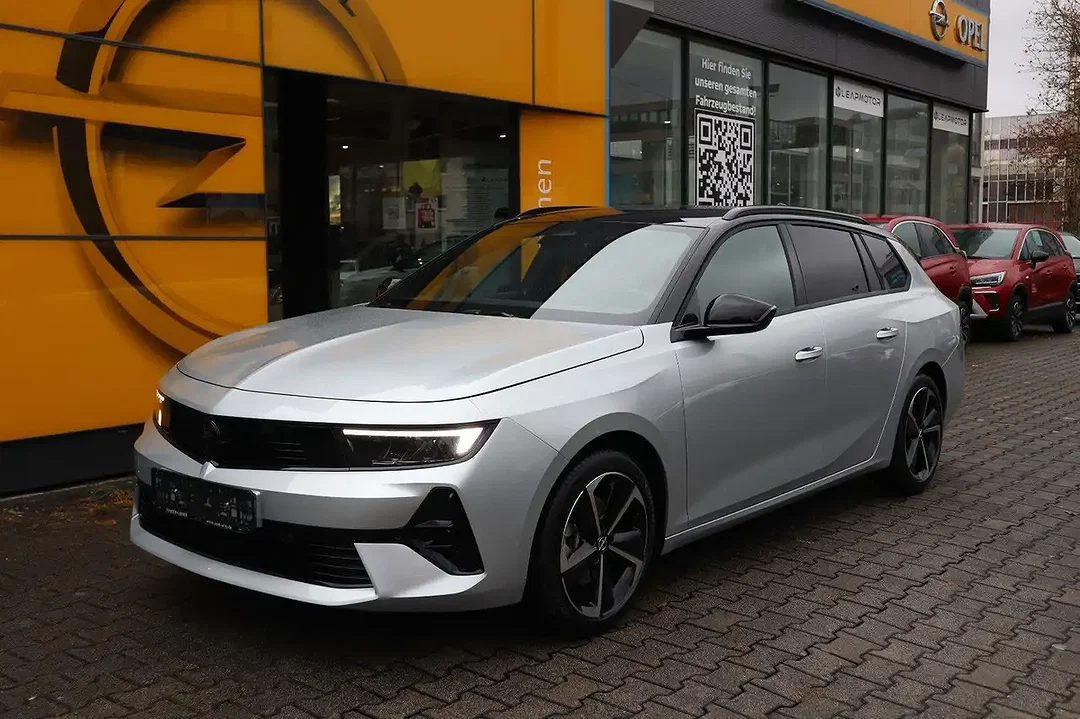 Opel Astra 1.2 GS - Afbeelding 1