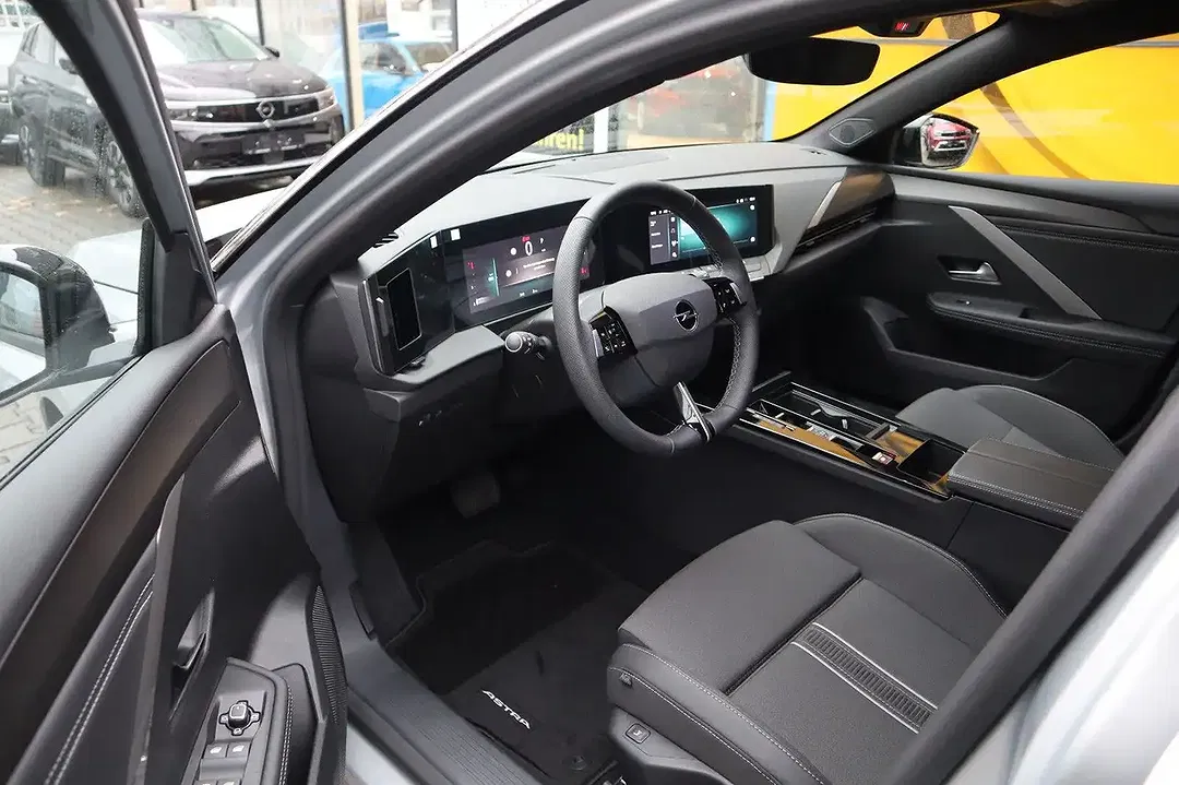 Opel Astra 1.2 GS - Thumbnail 3