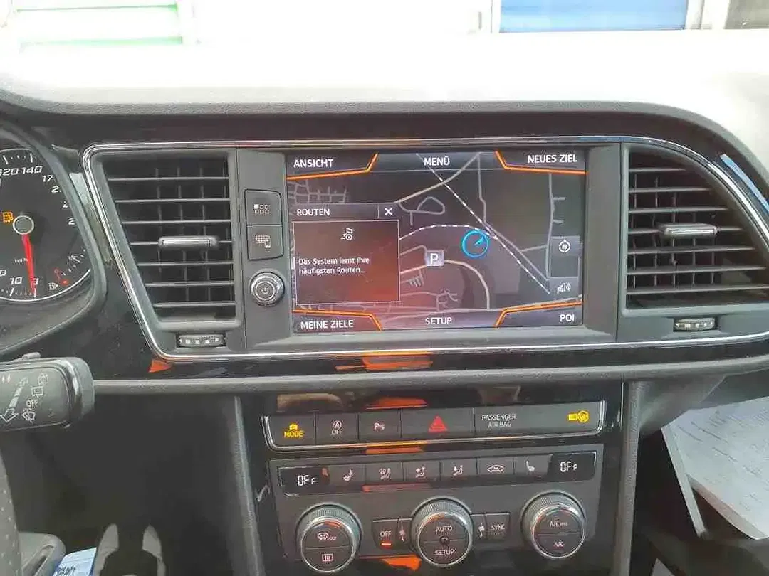 SEAT Leon 1.5 TSI FR - Thumbnail 10