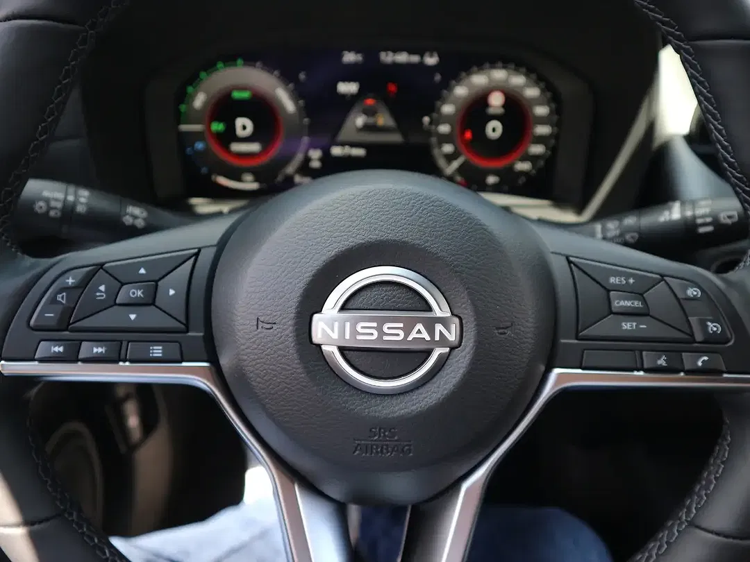 Nissan Juke 1.6 Hybrid 4AMT N-Connecta - Thumbnail 18